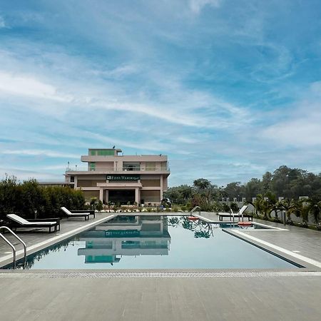 Finn'S Weaver Resort, Kaziranga Ngoại thất bức ảnh