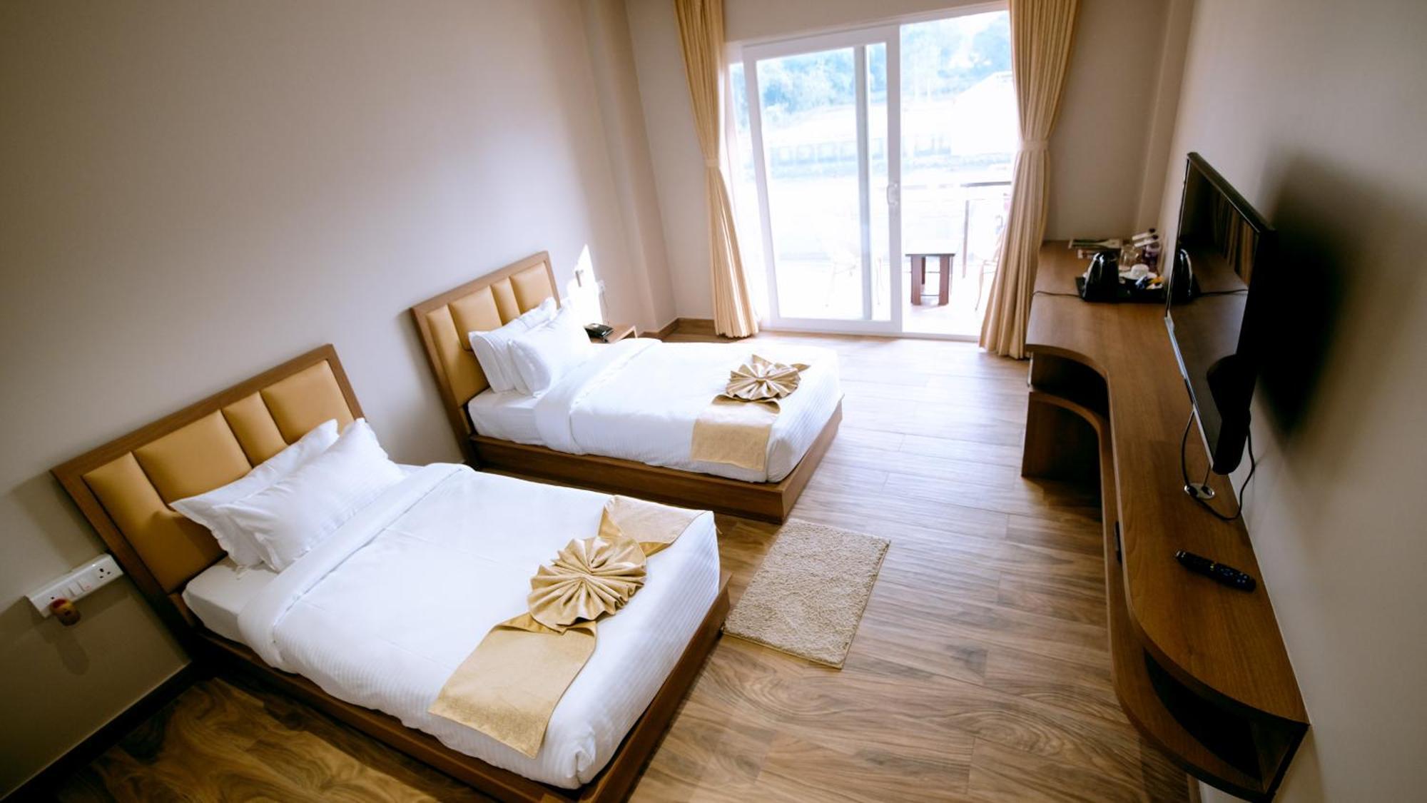 Finn'S Weaver Resort, Kaziranga Ngoại thất bức ảnh
