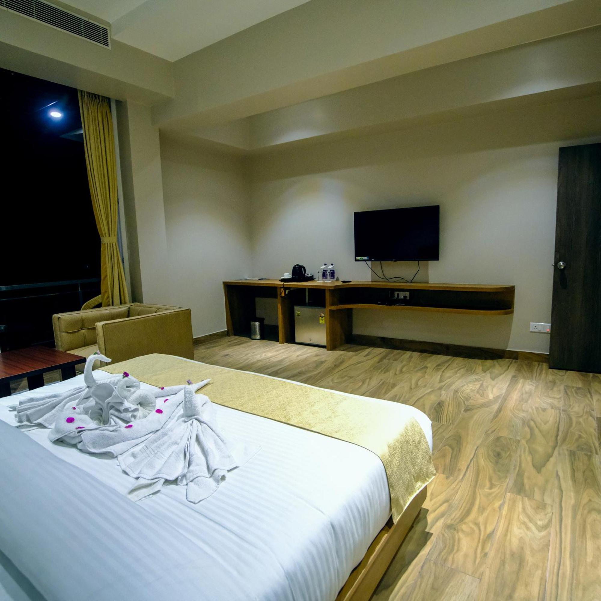 Finn'S Weaver Resort, Kaziranga Ngoại thất bức ảnh