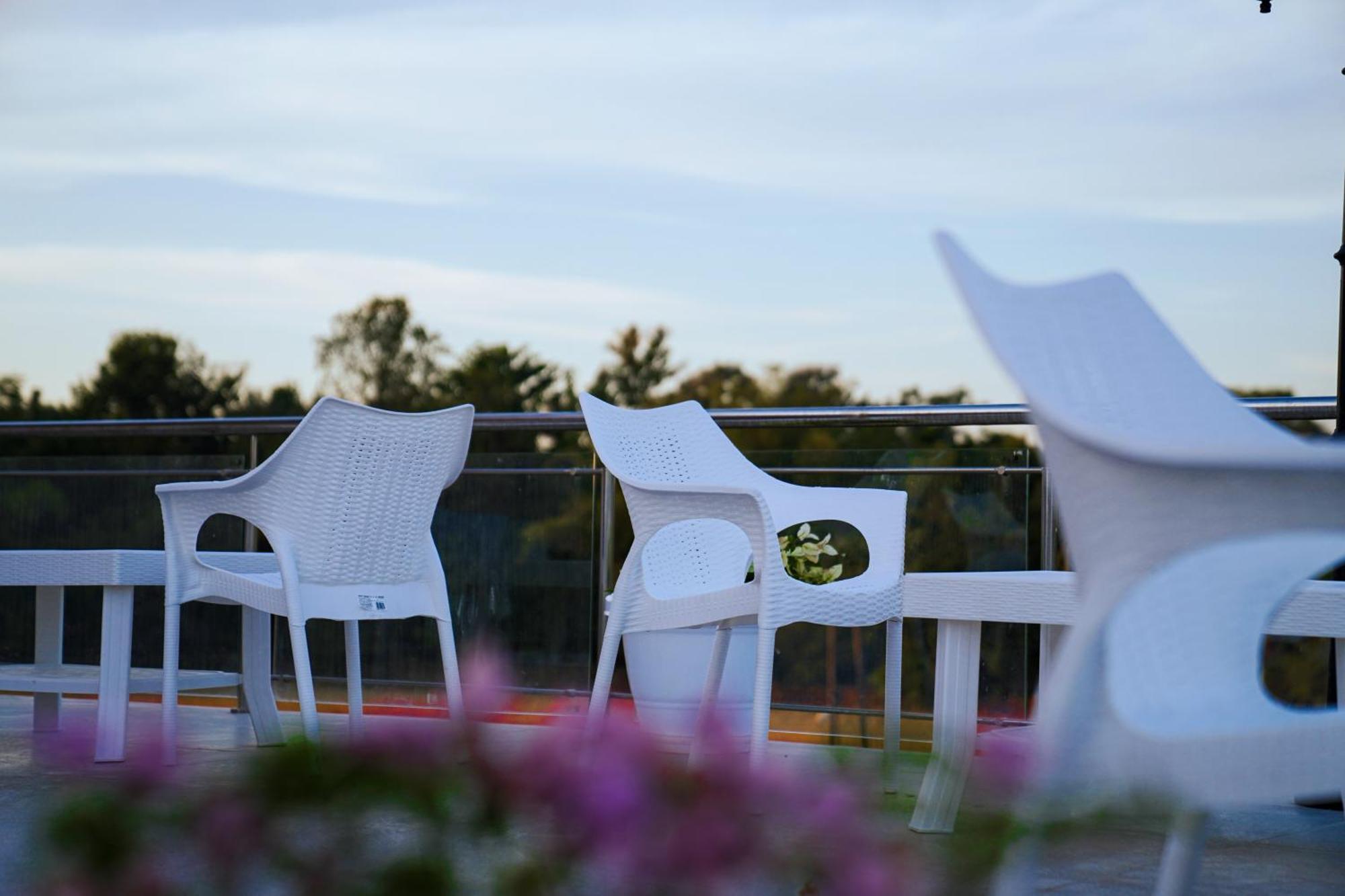 Finn'S Weaver Resort, Kaziranga Ngoại thất bức ảnh