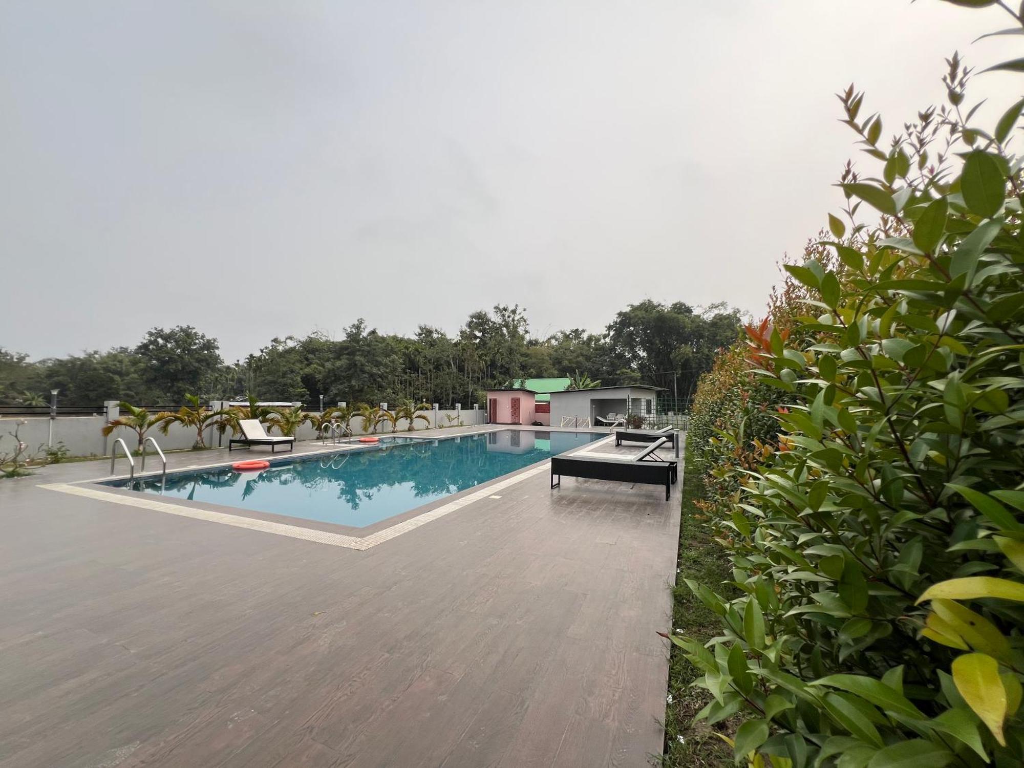Finn'S Weaver Resort, Kaziranga Ngoại thất bức ảnh